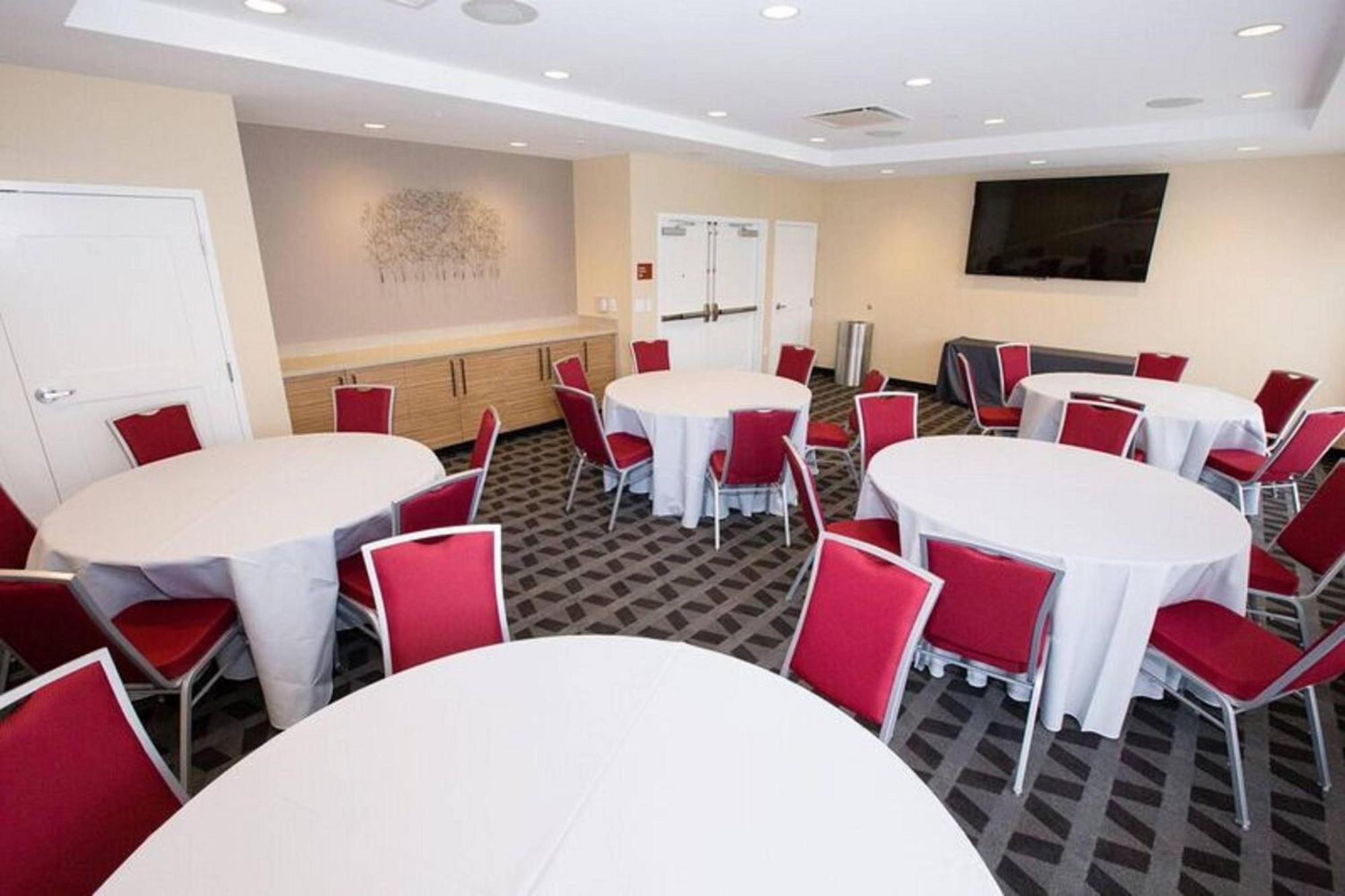Hotel Towneplace By Marriott Pittsburgh 3*